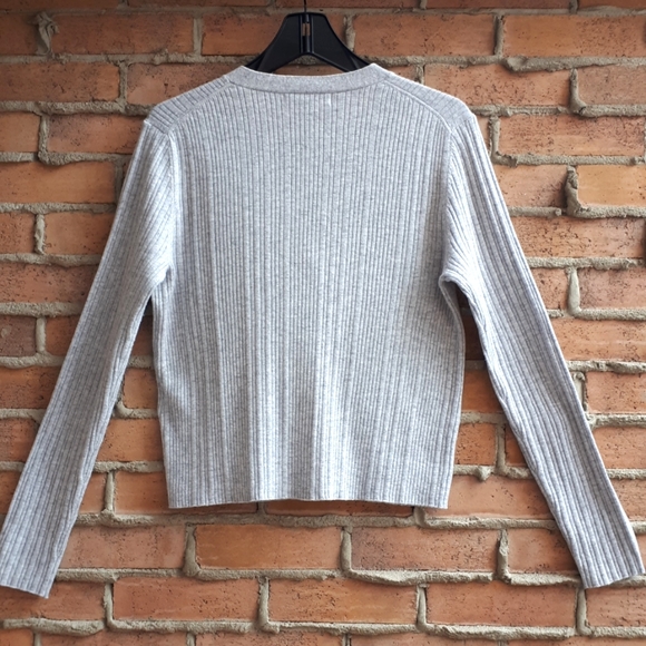 Banana Republic Merino Wool Cropped Cardigan - Picture 3 of 6